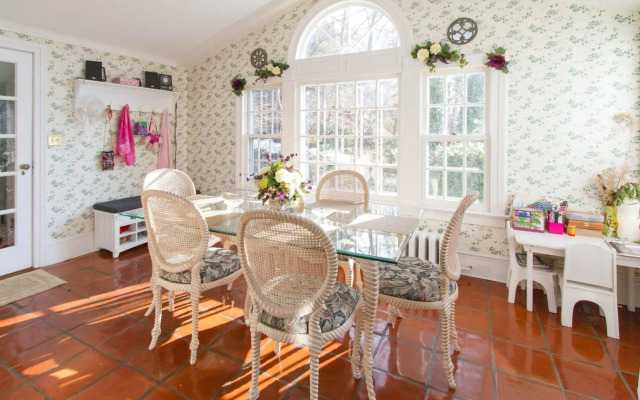 The Harbor Rose Bed & Breakfast