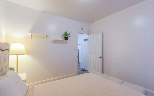 Cozy Bridgeport Apartment: 2 Mi to Downtown!