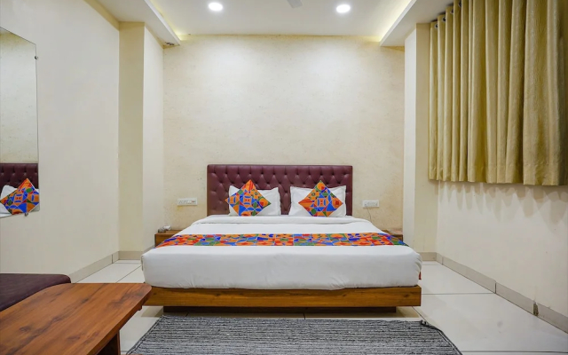 Fabhotel Sukh Vilas