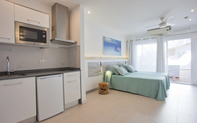 Playa Bella Beach Apartments
