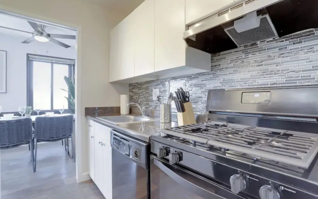 Executive Studio in Clarendon