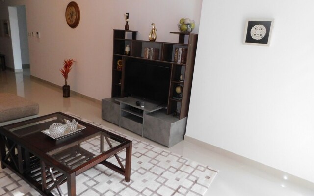 MaisonPrive Holiday Homes Continental Tower