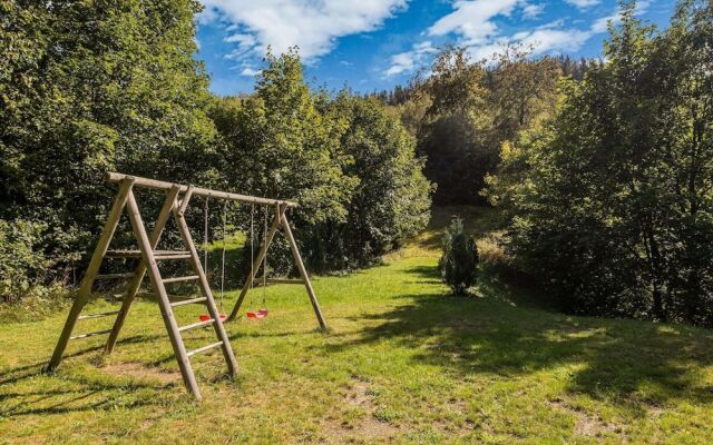 Ruhiges Apartment in Schwalefeld mit Garten