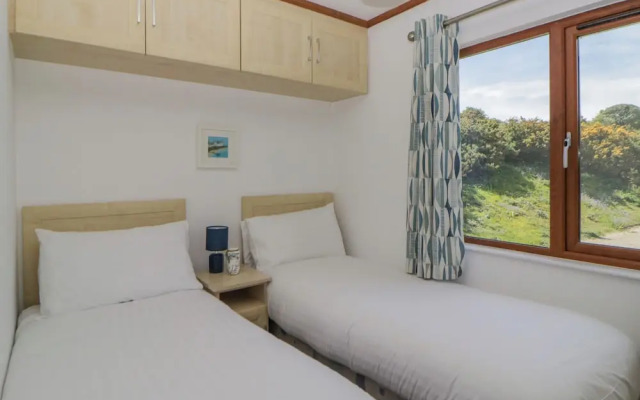 Three Views Lodge