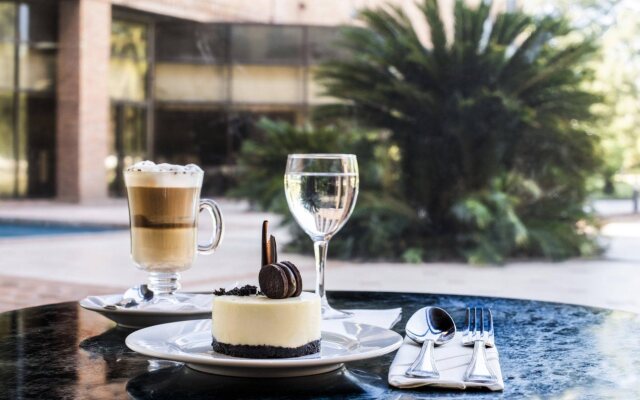 Sheraton Pilar Hotel and Convention Center