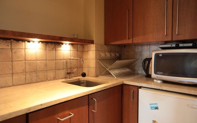 Elegant & Cozy Central Apt • 5' to Athens Metro St