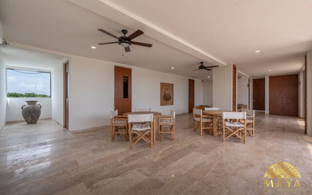 Tropical Apartment Close To The Beach