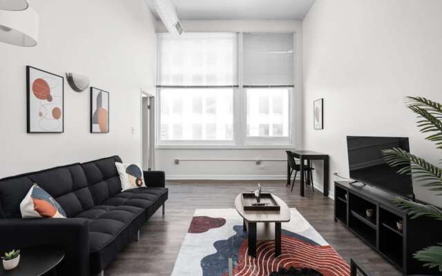 TWO CozySuites Apt w Skybridge Access 2