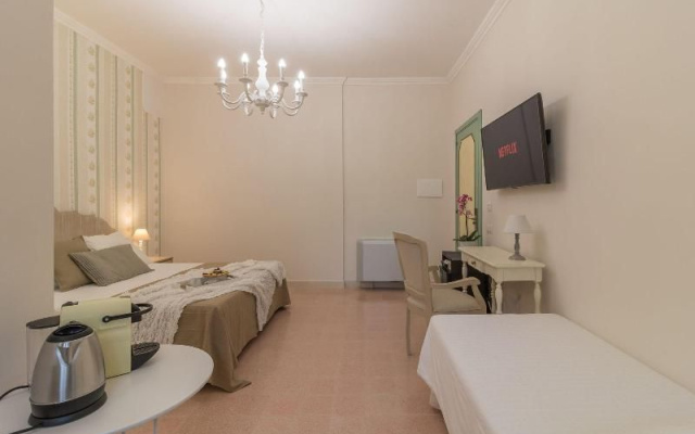 Palazzo Alessandrini Guest House