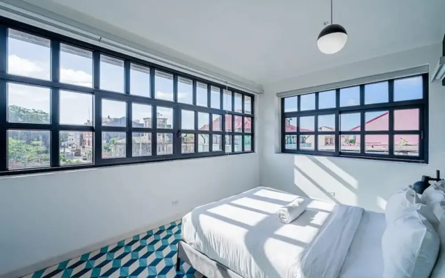 w Amazing 2BR in Santa Ana