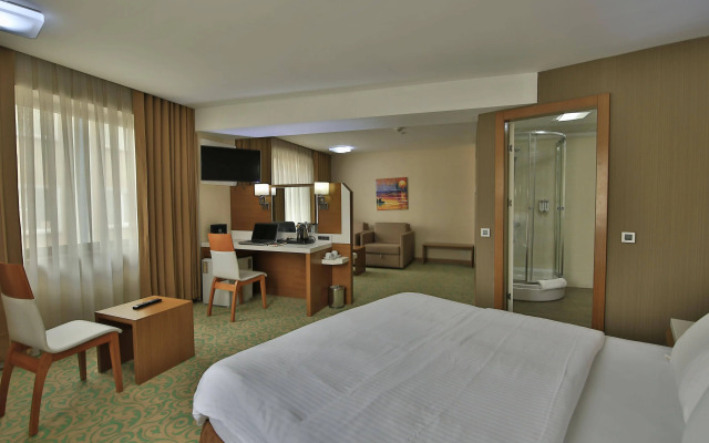 Selcuk Hotel Sems-i Tebrizi
