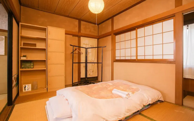 Minpaku Ambo
