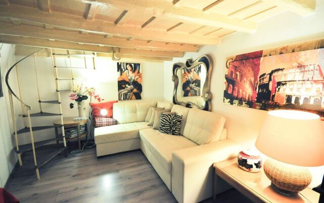 Holiday Apartments Rome - Trevi Fountain