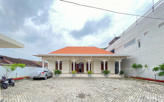Raden Mansion Jember Urbanview