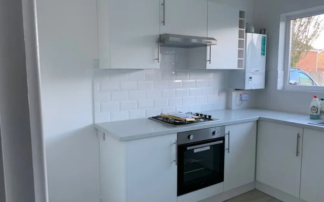 3-bed Bungalow Near Hayling Island Sailing Club