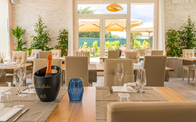 Golden Hotel & Apartments