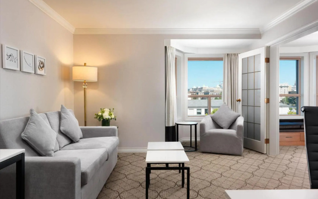 Hotel Grand Pacific