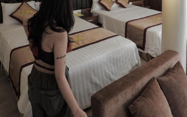 Ha Long Starlight Inn & Travel