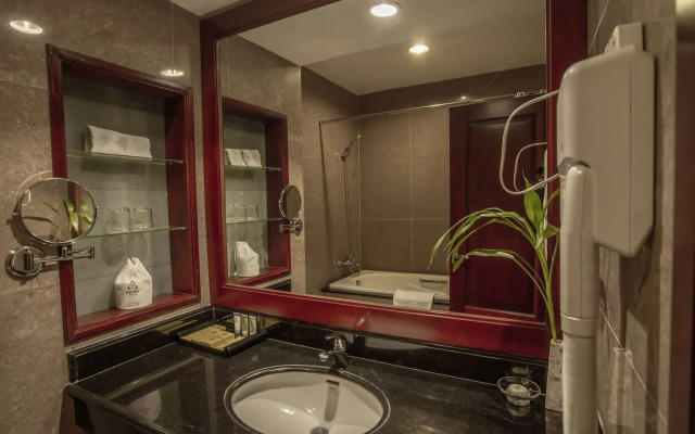 Pearl River Hotel & Apartment