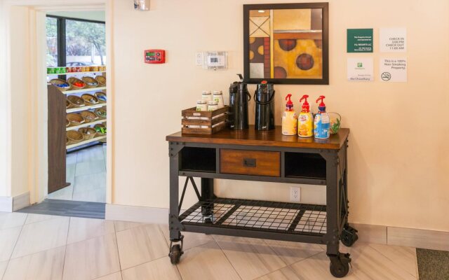 Holiday Inn & Suites Boca Raton - North by IHG