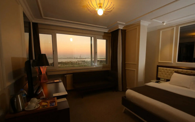 North Point Hotel