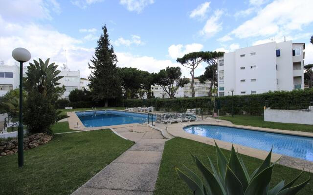 Vilamoura Cosy 3 With Pool by Homing