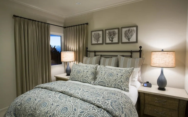 Sunset Cove Villas in Laguna Beach