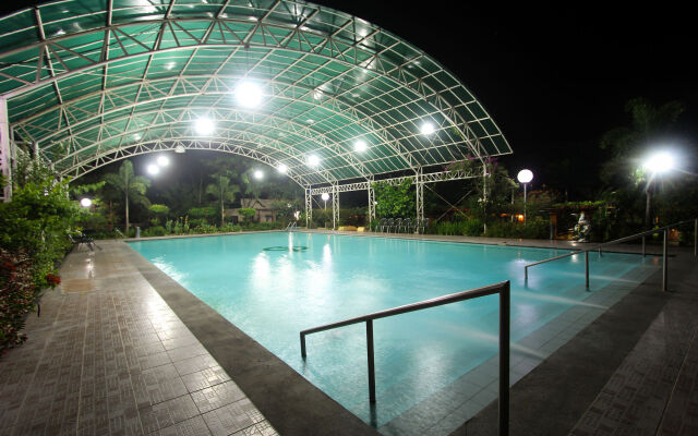 Luisita Central Park Hotel