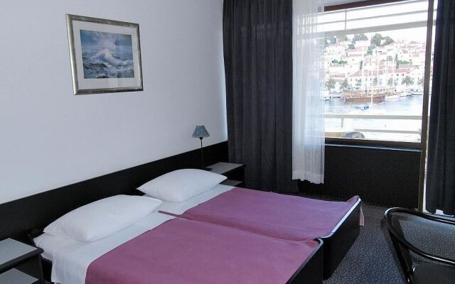Delfin Hvar Hotel