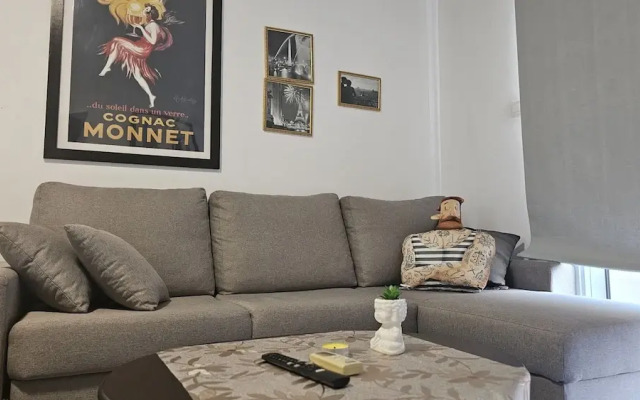 137 AN - Stay ZEA Studio