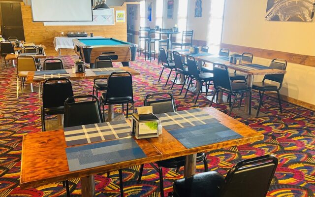 Theodore Motor Hotel