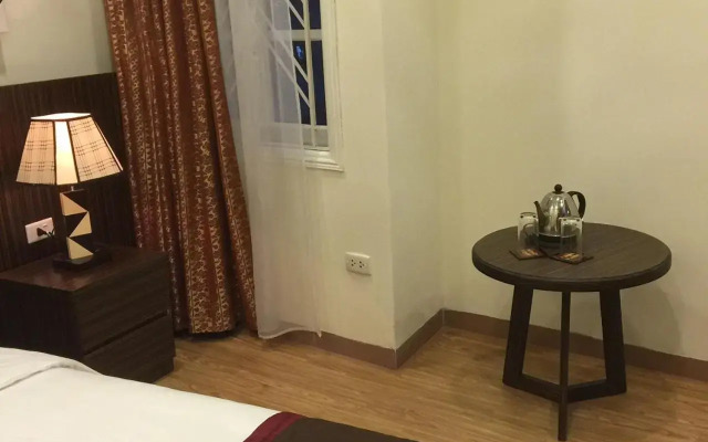 Hanoi Street Hotel