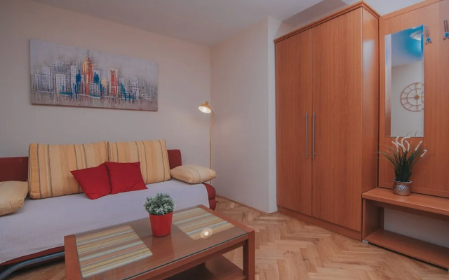 Pool Apartments Tolo