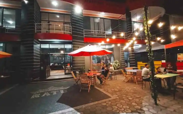 Hotel Ratu