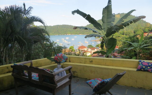Casa Amarela Pousada