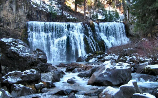McCloud Hotel