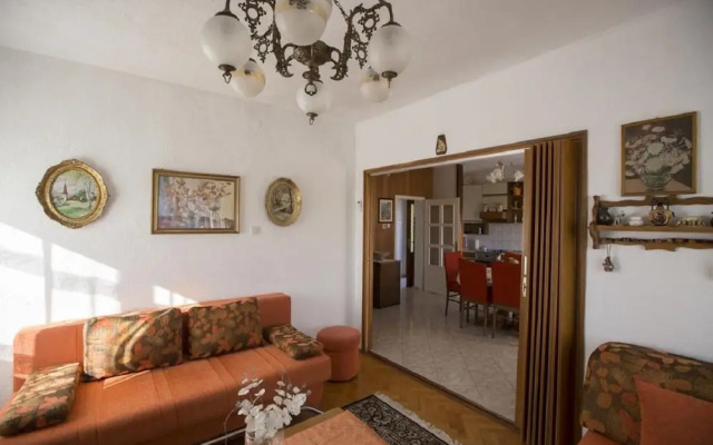 Žana - 30m From Beach - A1