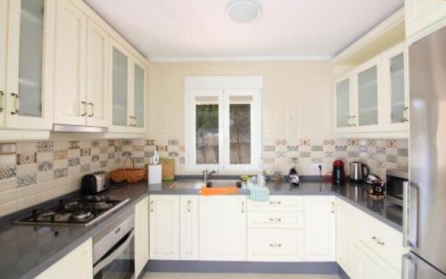 Villa Almendros 0604