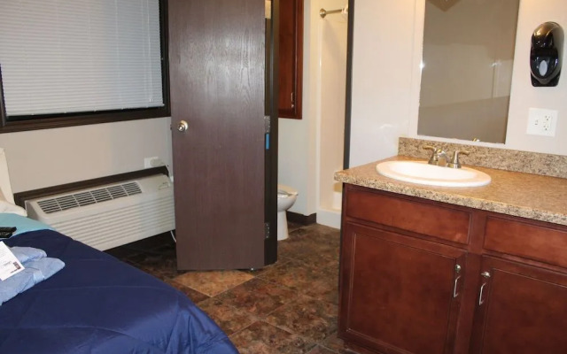 Target Hospitality - Carlsbad Lodge