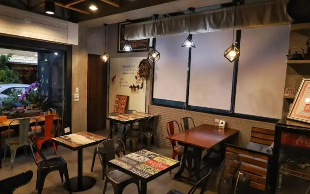 71 Cafe B&B