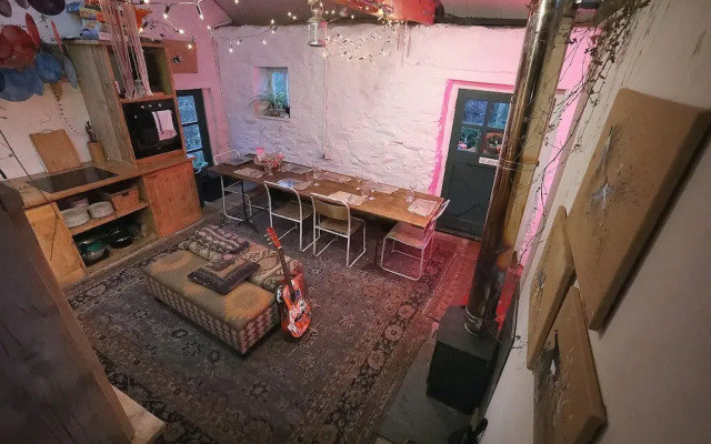Hapus Yurt - Two Beautiful Yurts and Barn Cottage