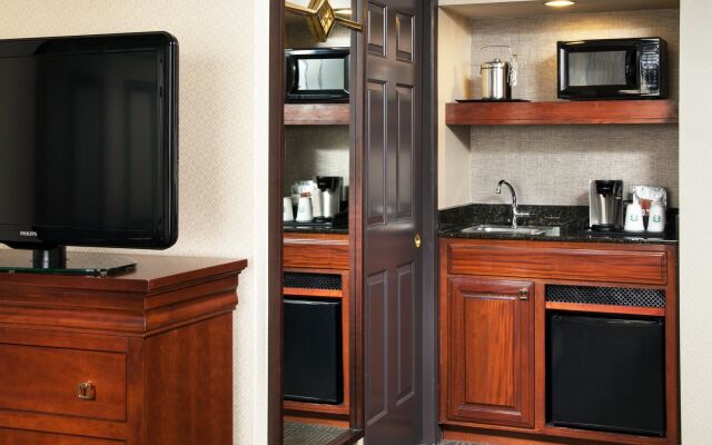 Sheraton Fairplex Suites & Conference Center