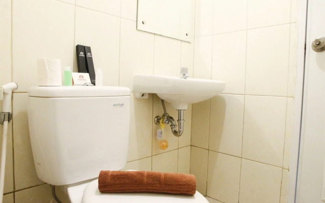 Modern Design 2BR The Springlake Summarecon Apartment