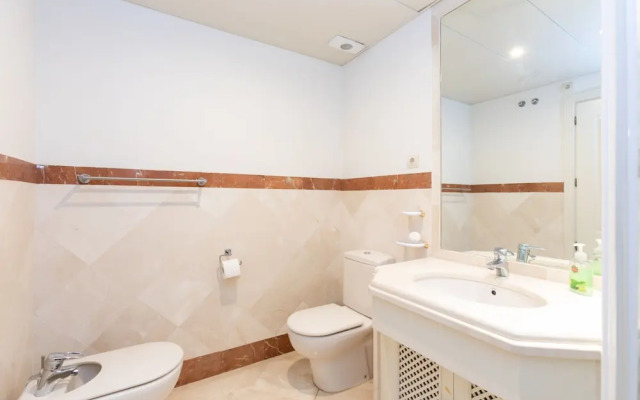 Elviria Luxury Beach Side Sleep 6