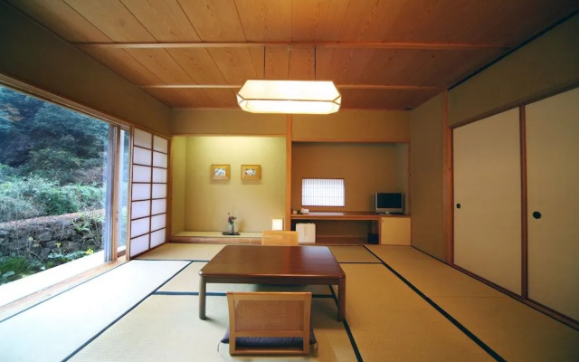 Ureshino Onsen Taishouya Shiibasanso