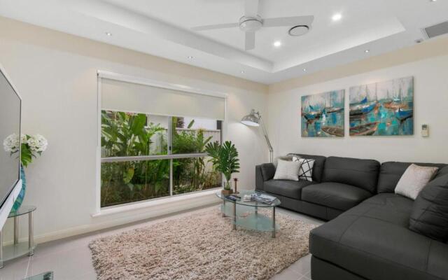 Luxury Living on the Beachfront