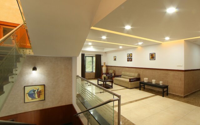 Kgees- HillTown Hotel