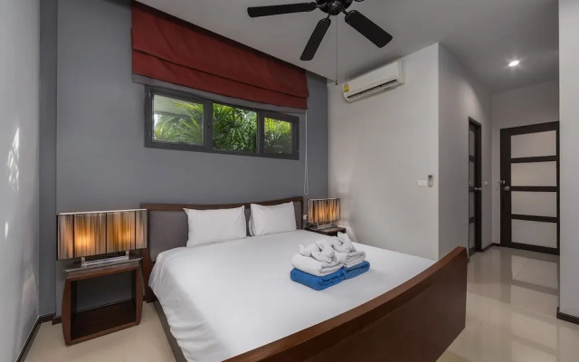 Villa Aru by Tropiclook: Onyx style Nai Harn beach
