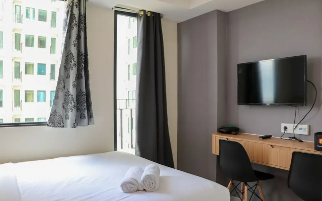 Comfy Studio Room At Osaka Riverview Pik 2 Apartment