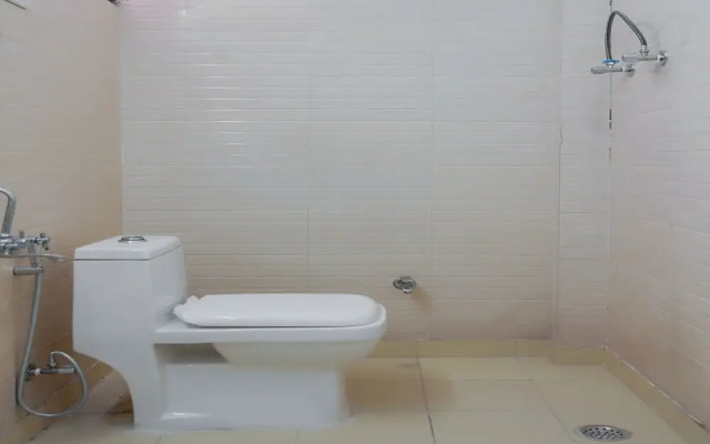 OYO Home 39479 Decent Studio Sehatpur